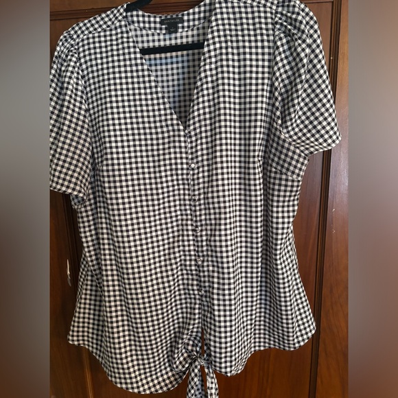 Ann Taylor checkered top - Picture 2 of 5